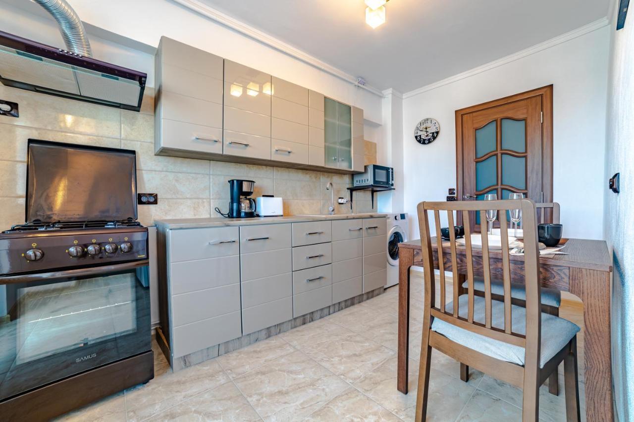 Apartament Garii Braşov Exteriör bild